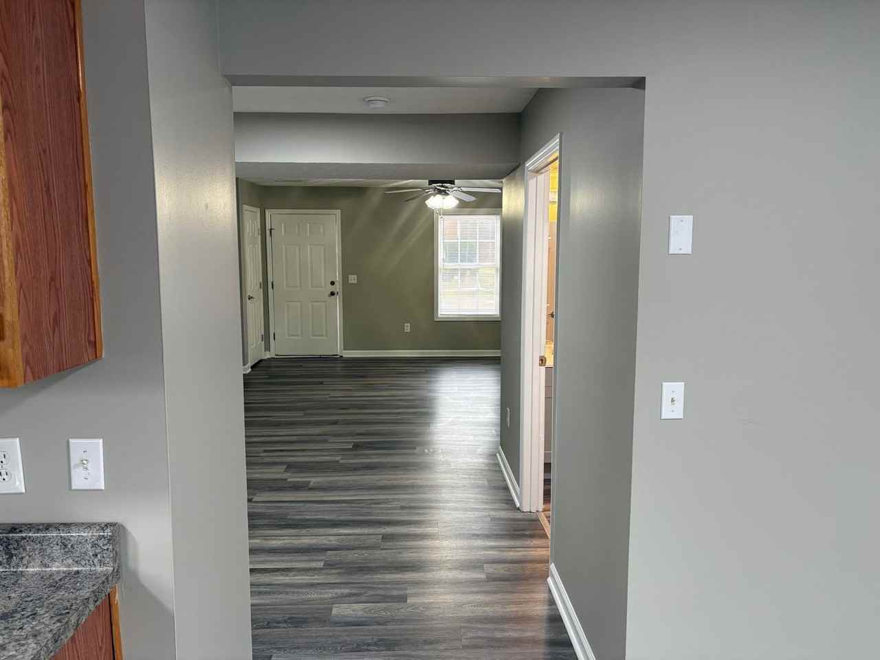 1009 Blackwell Ct - Photo 3 of 20