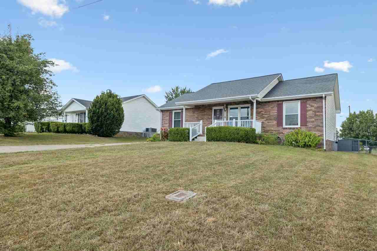 1073 Bobcat Dr - Photo 6 of 46