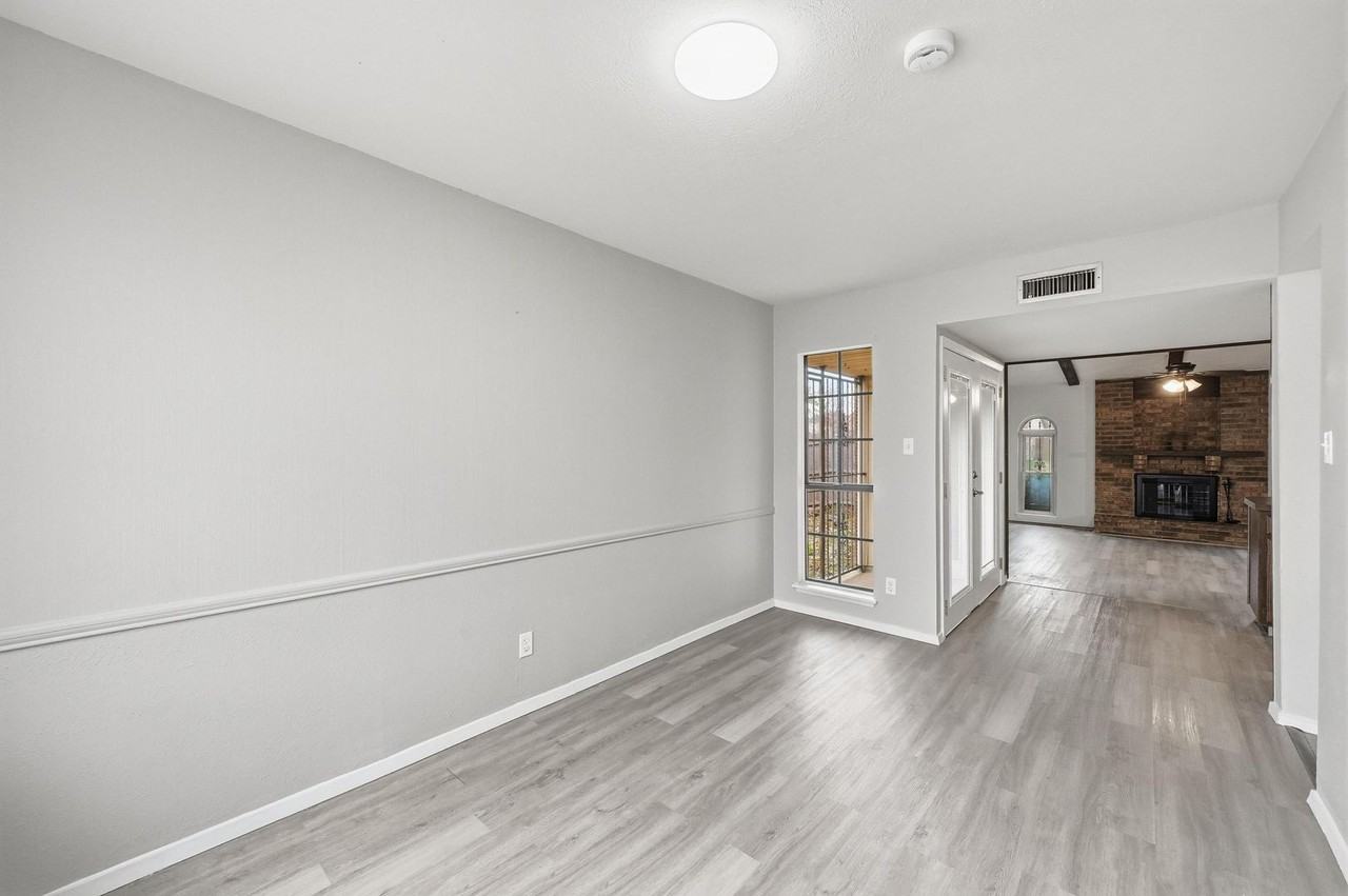 2102 Lewis Trl - Photo 7 of 34