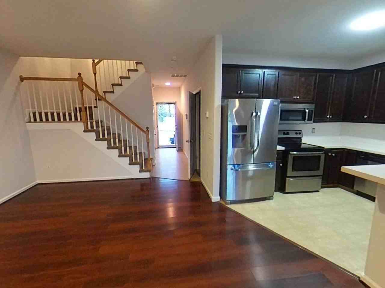 419 Reflection Ln - Photo 3 of 15