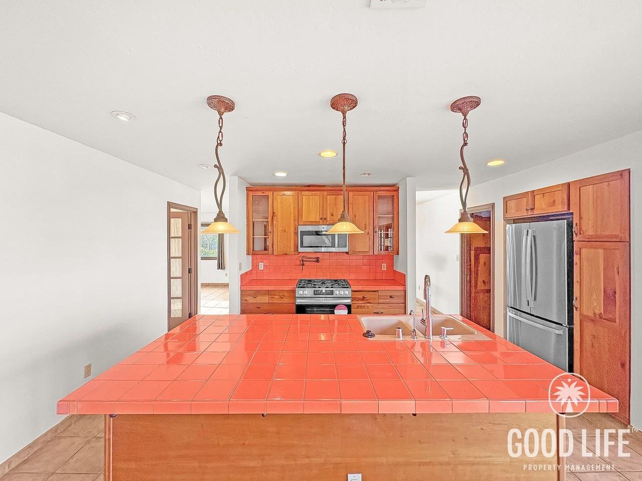 4704 Ramsay Ave - Photo 4 of 30