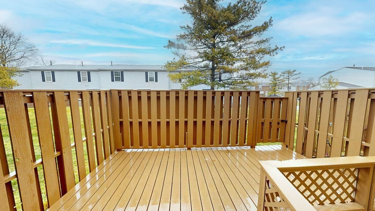 5078 Stoneybrook Blvd - Photo 7 of 25