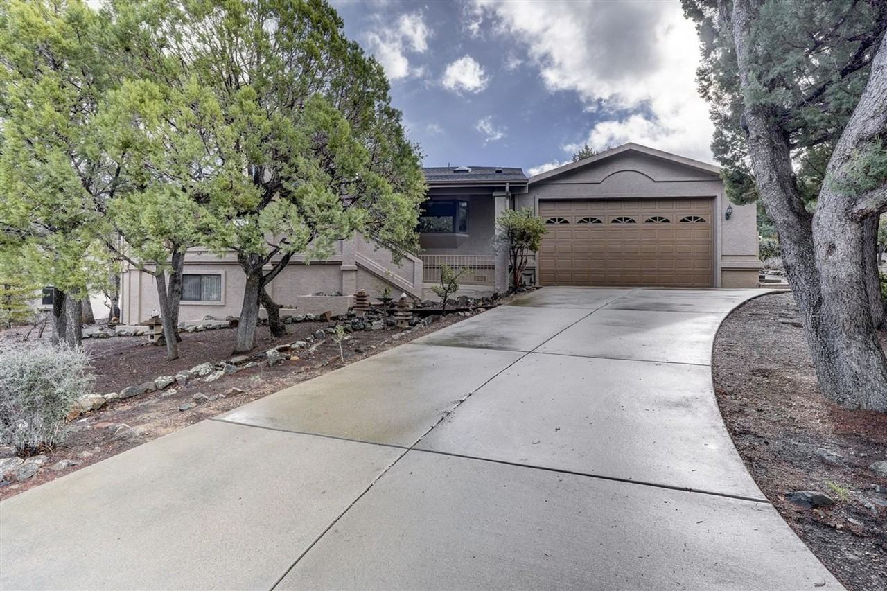 611 Heather Brook Cir - Photo 3 of 50