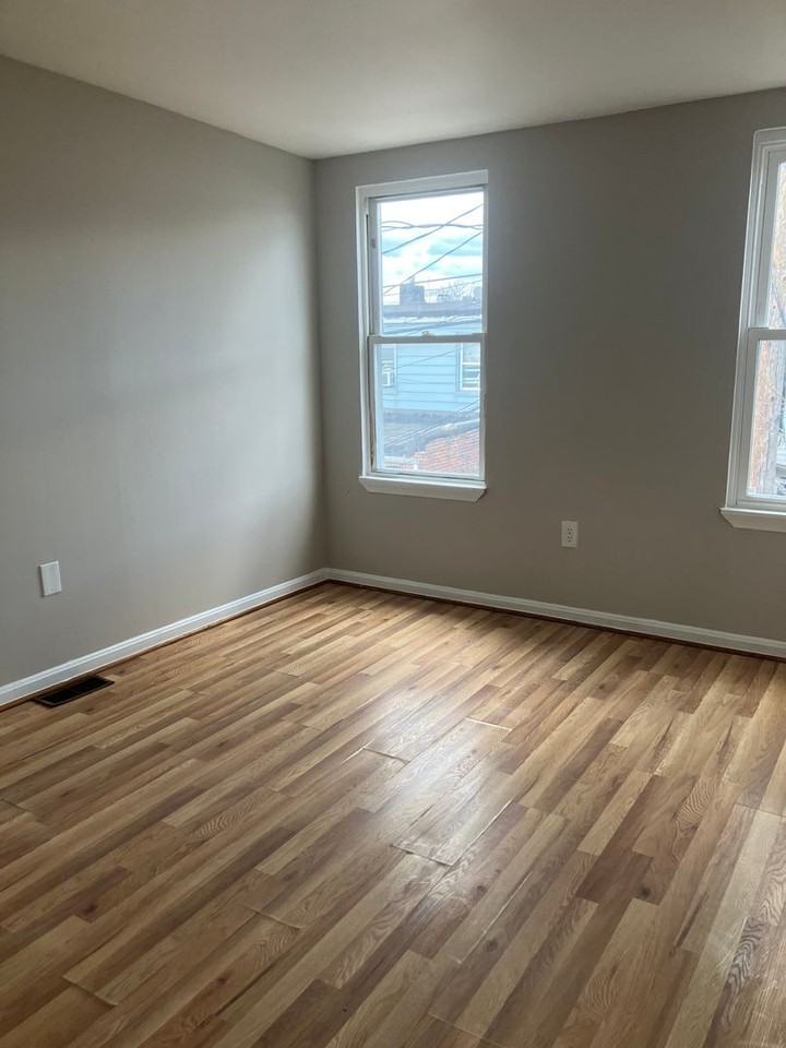 3712 Mount Pleasant Ave - Photo 4 of 4