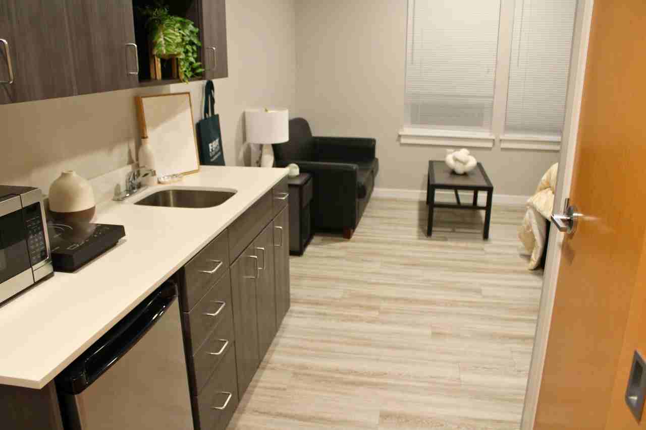 Ferry Street Flats - Photo 7 of 41