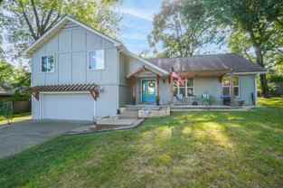 1525 S Oakmont Ave - Photo 1 of 1