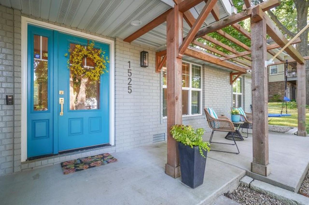 1525 S Oakmont Ave - Photo 3 of 15