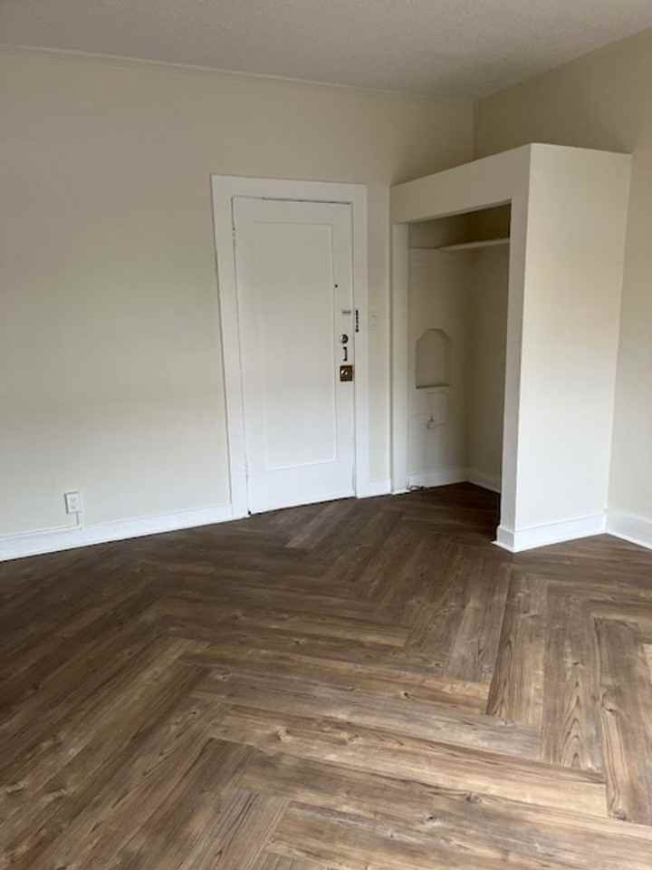 1614 N. Kenmore Avenue - Photo 3 of 24