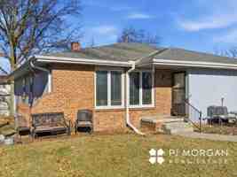 featured image of 9524 Maple St