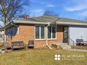 9524 Maple St - Photo 1 of 1