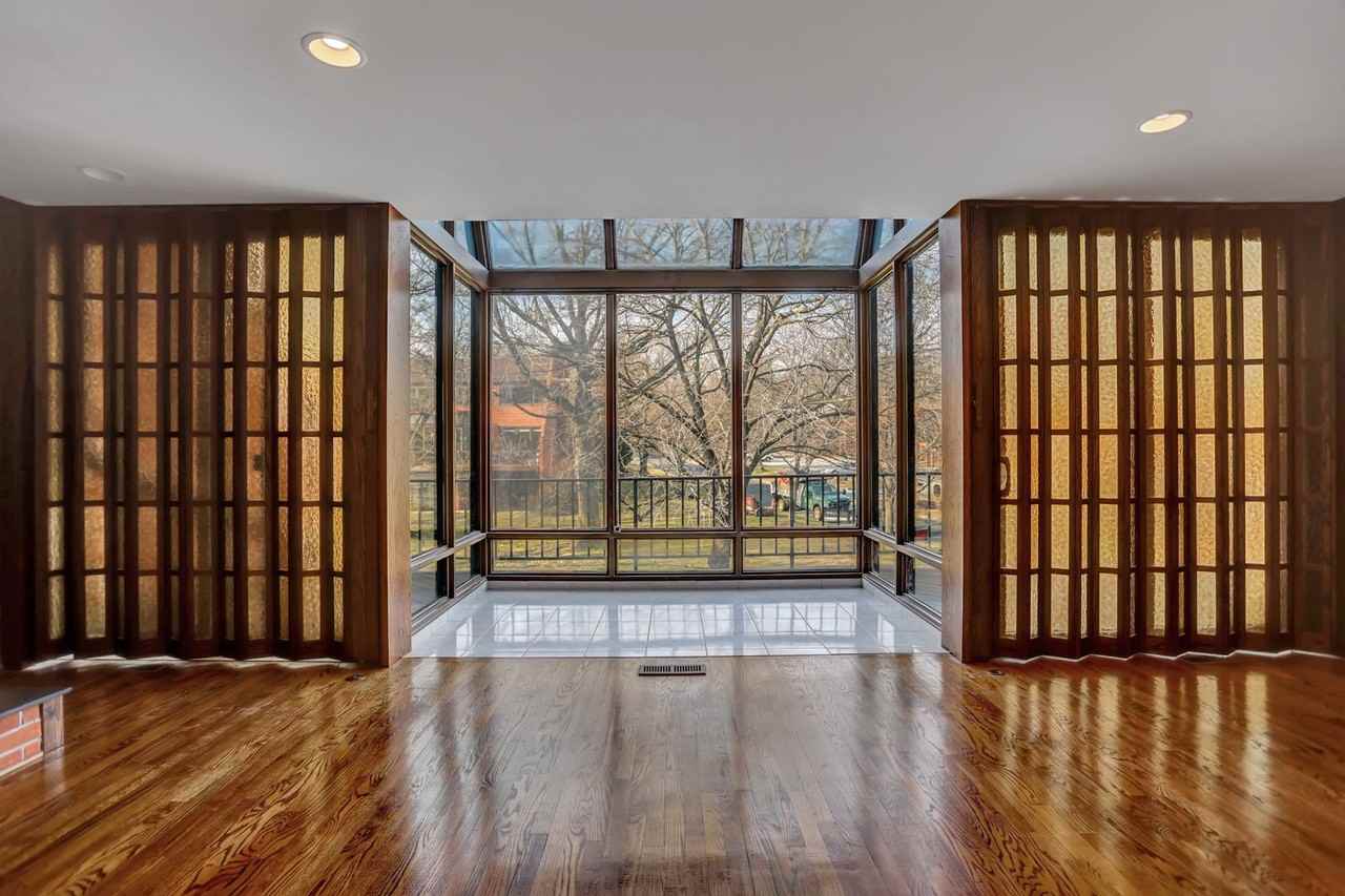 2 Coldwater Ct - Photo 3 of 50