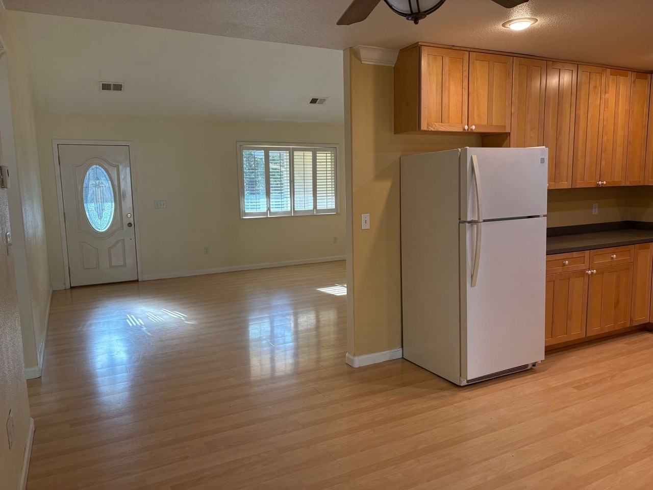 14366 Bethany Cir - Photo 3 of 15