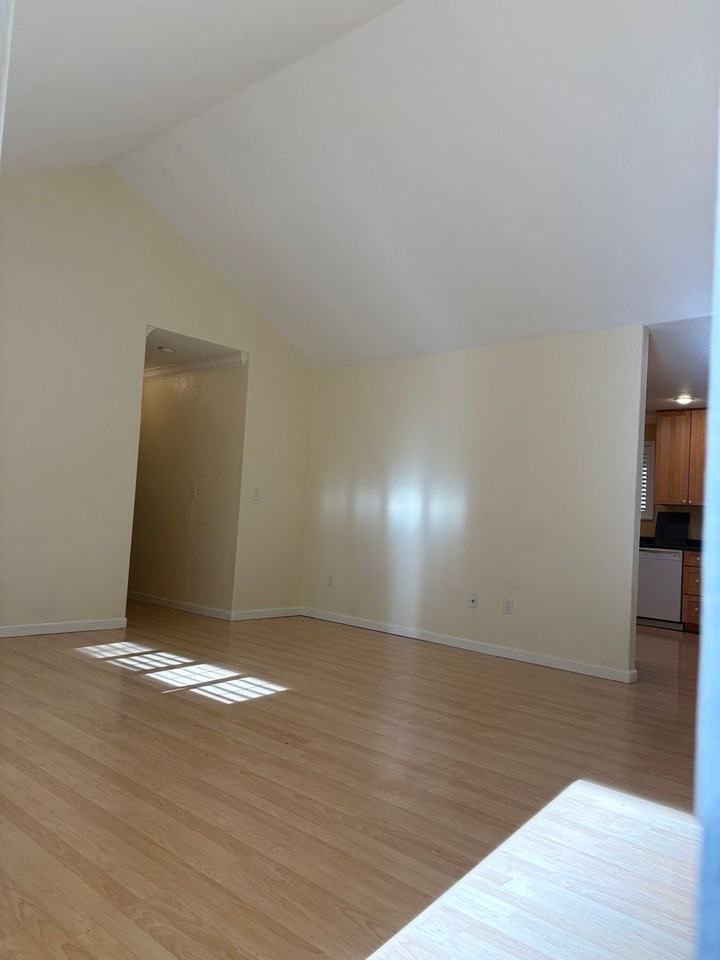 14366 Bethany Cir - Photo 5 of 15