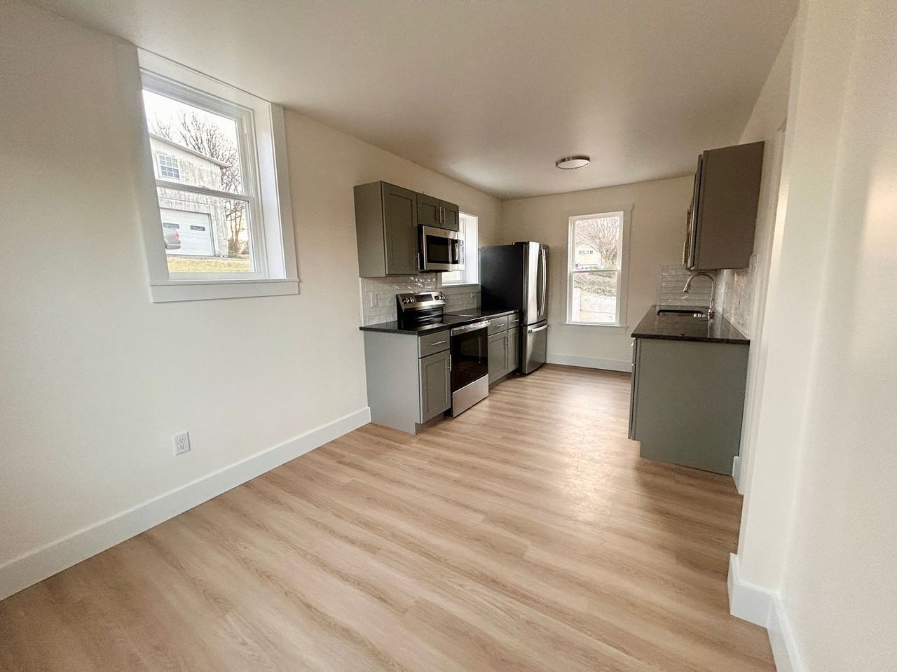 2024 Main St - Photo 4 of 26