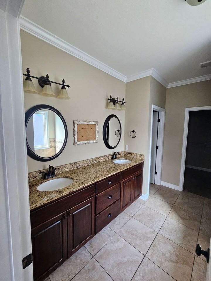 316 Central Park Cir - Photo 6 of 8