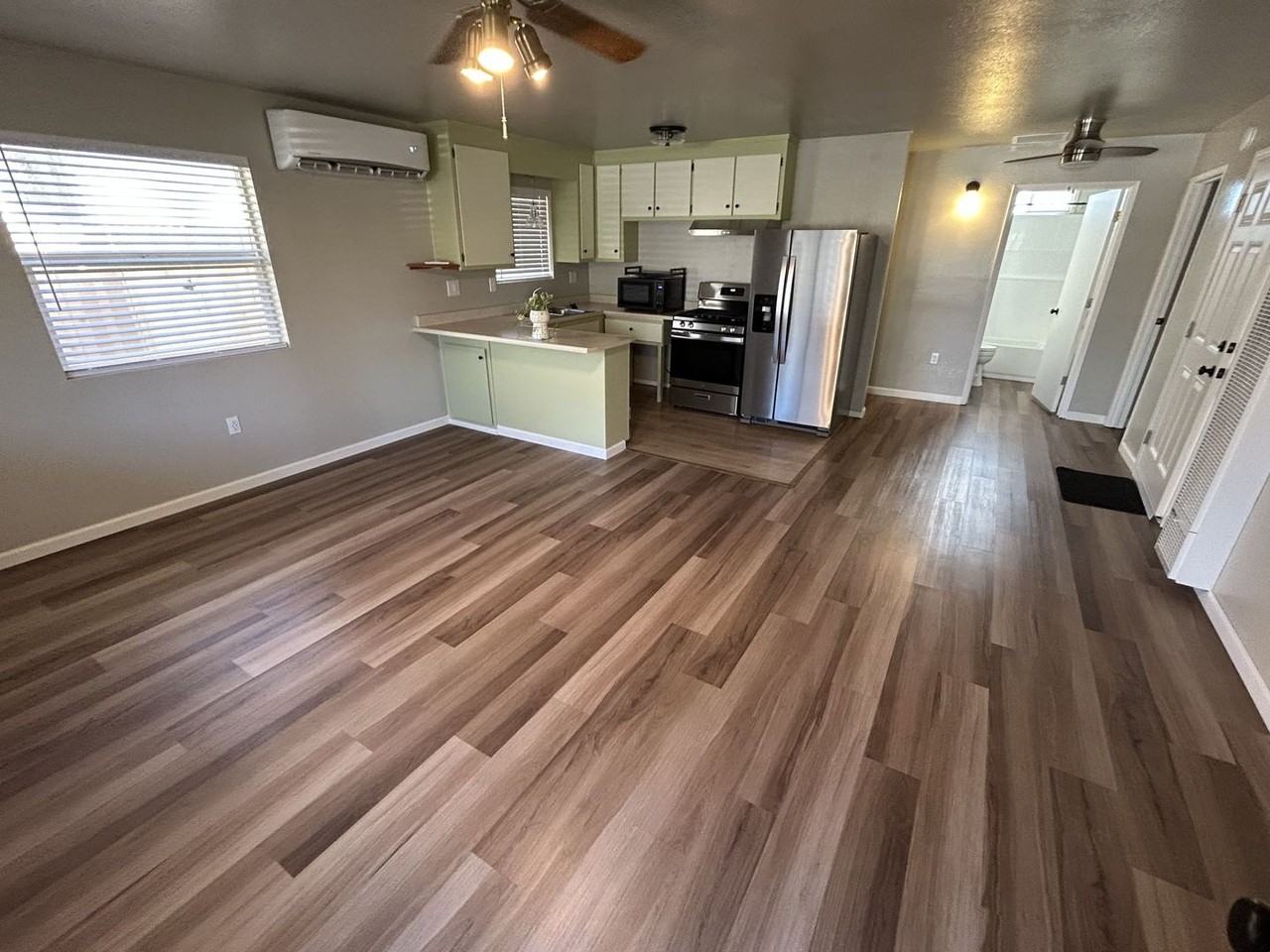 1805 Diamond St - Photo 2 of 9