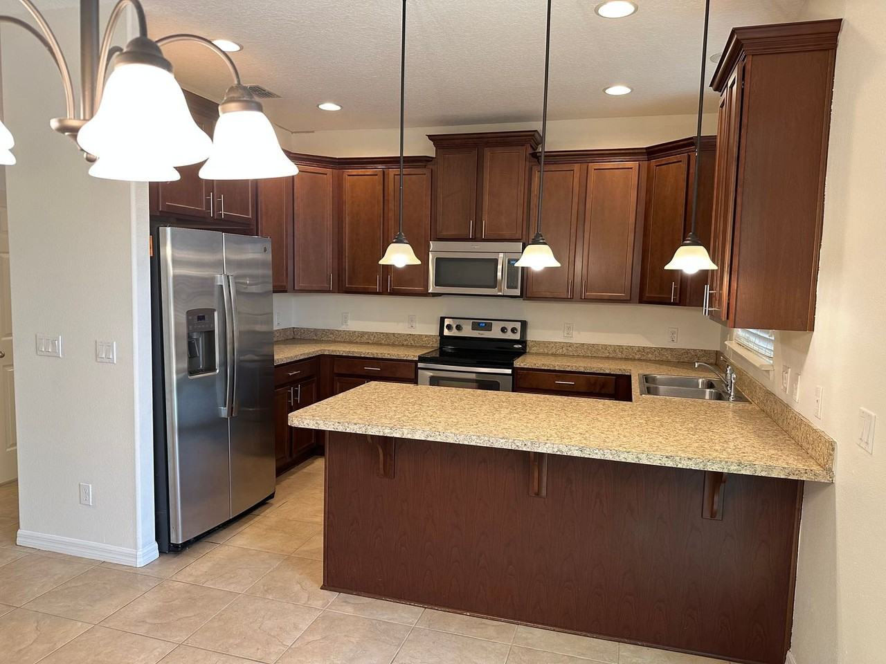 1036 Laurel Ridge Ln - Photo 6 of 21