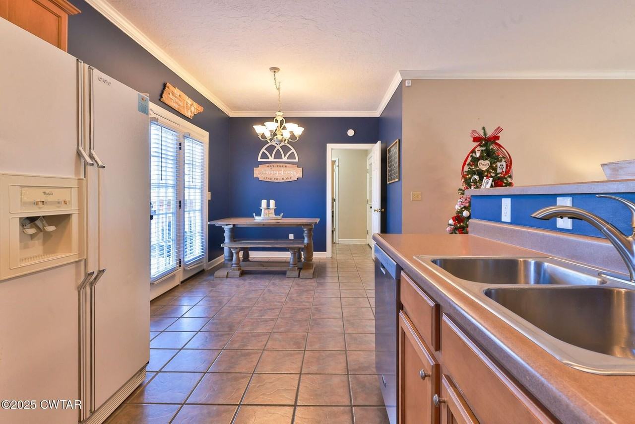 128 Dogwood Ln - Photo 4 of 15