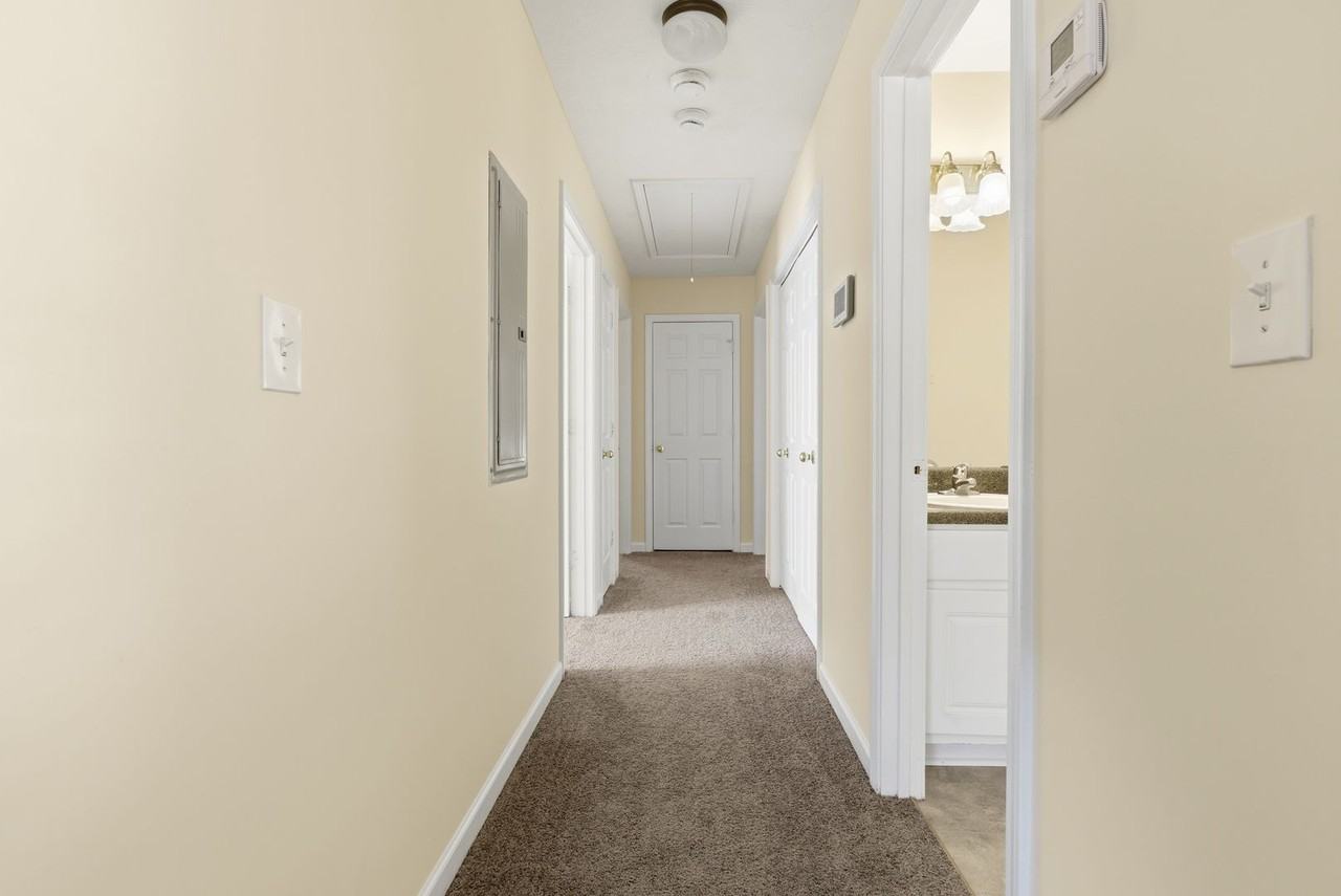 701 Pine Hill Ct - Photo 6 of 12