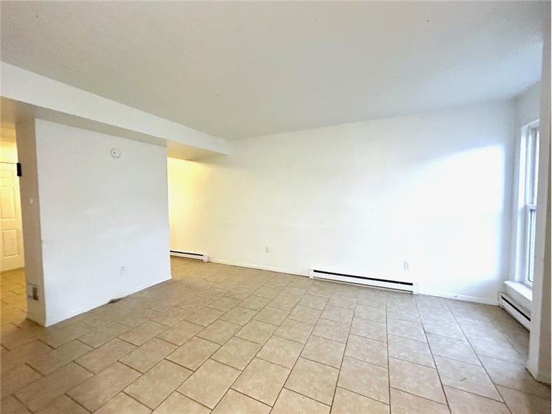 201 Burton Dr #42 - Photo 4 of 10