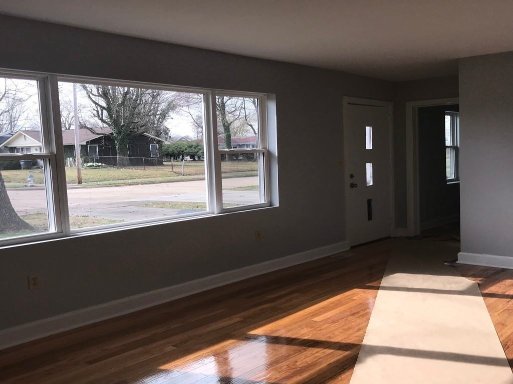 820 Oakdale Rd - Photo 3 of 28