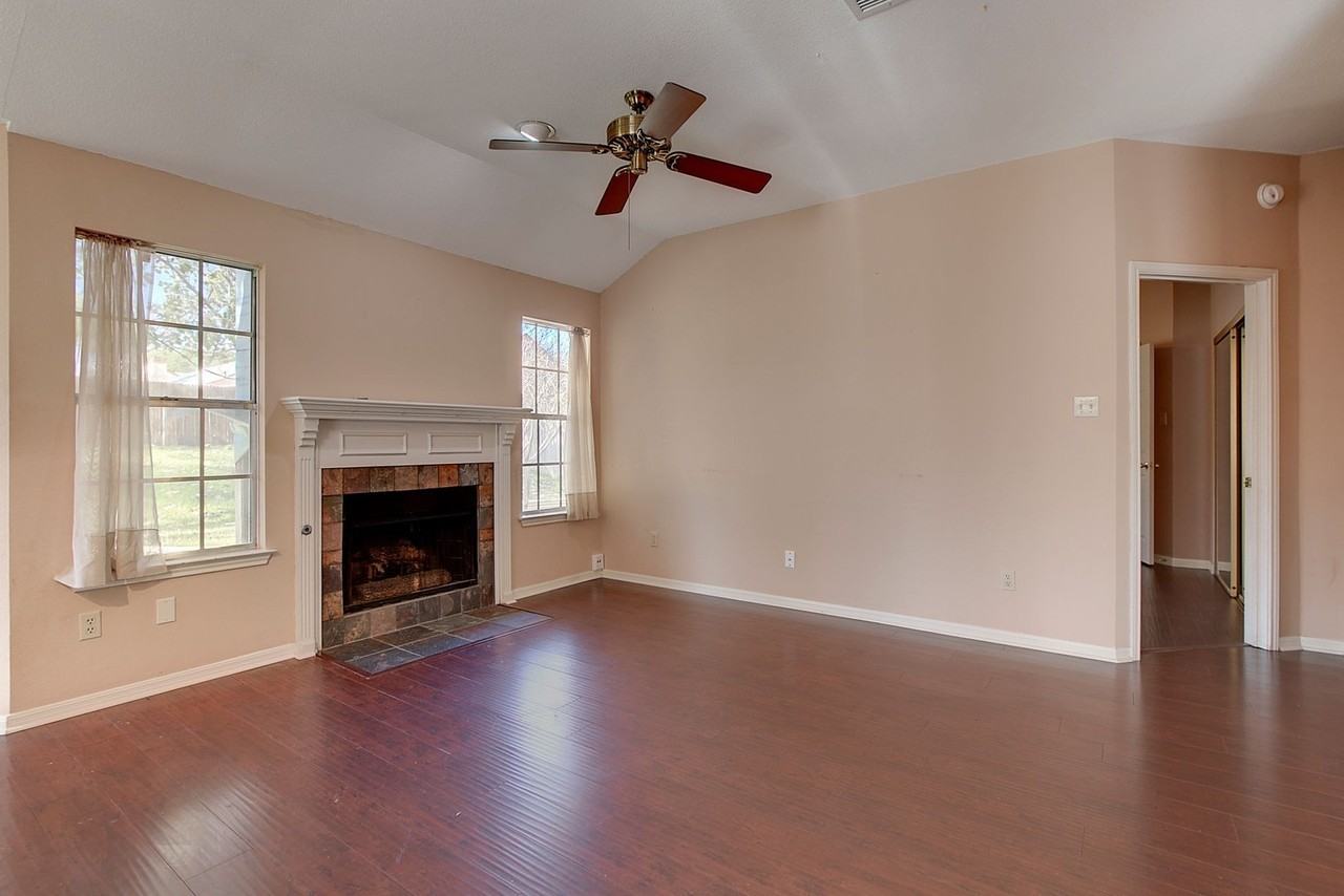 804 Canyon Bend Rd - Photo 2 of 31