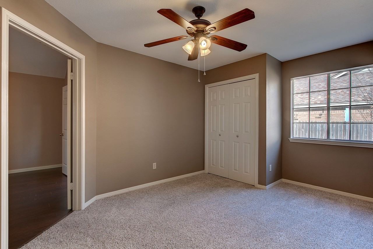 804 Canyon Bend Rd - Photo 7 of 31