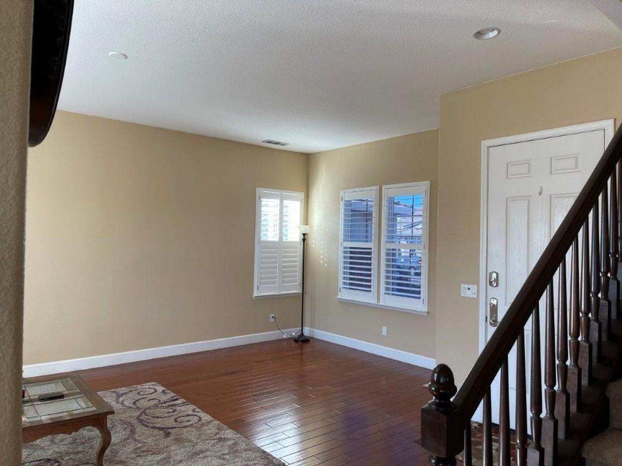 624 Spillman Cir - Photo 3 of 44