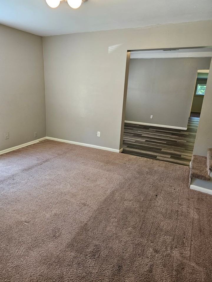 113 N 2nd St - Photo 4 of 13