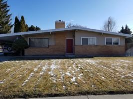 featured image of 742 Del Mar Dr