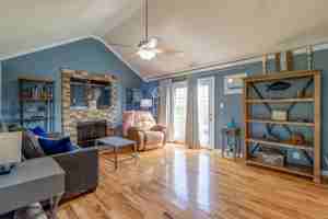 featured image of 939 Drum Ln