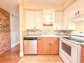 R0471 - Photo 1 of 1