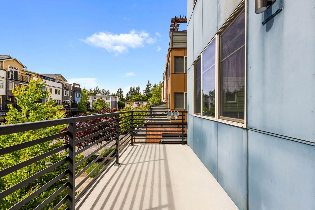 1457 158th Ct Ne - Photo 3 of 17