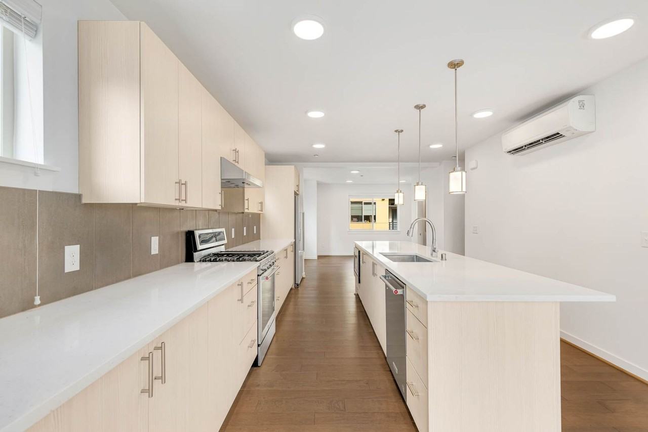 1457 158th Ct Ne - Photo 6 of 17