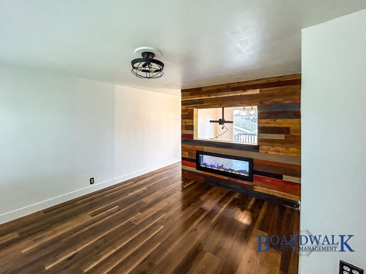 3140 S 3200 W - Photo 7 of 50