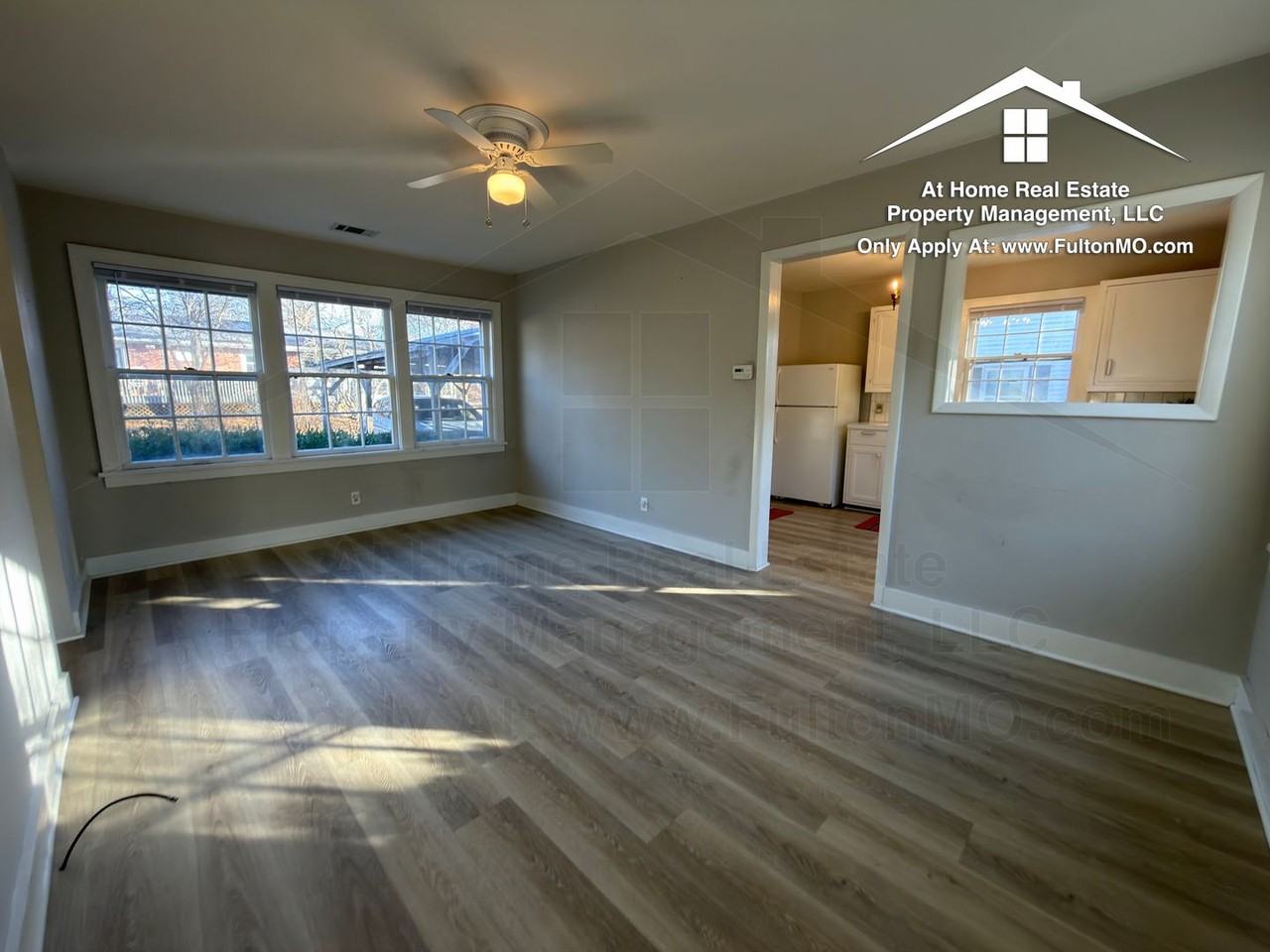 709 W 7th St - Photo 6 of 19