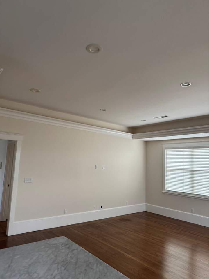 311 Spruce Ave - Photo 4 of 13