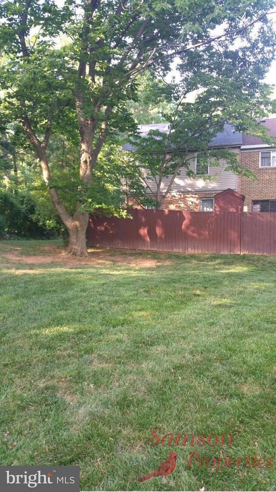 9626 Lindenbrook St - Photo 4 of 17