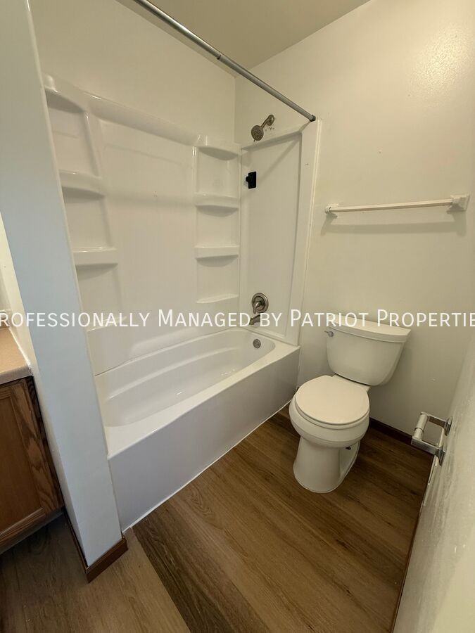 Independence Park Townhomes - Photo 5 of 9