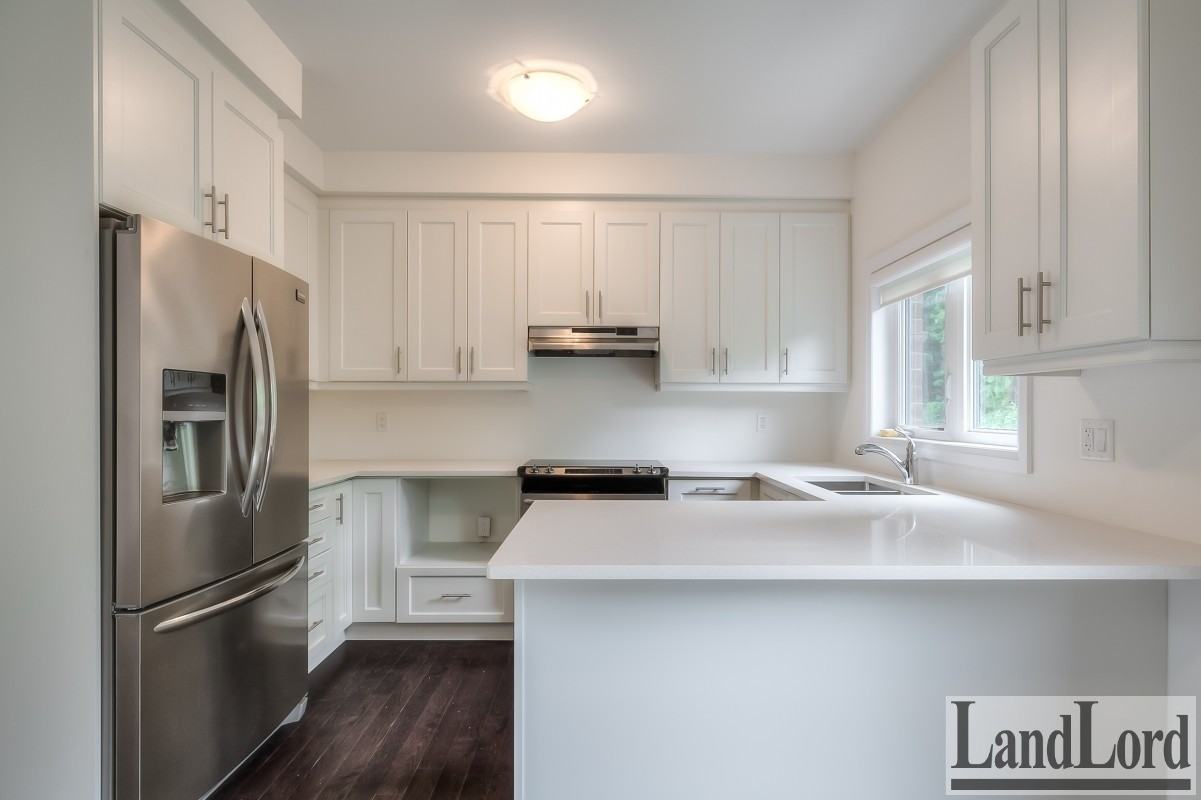 23 Kenneth Wood Cres - Photo 2 of 19