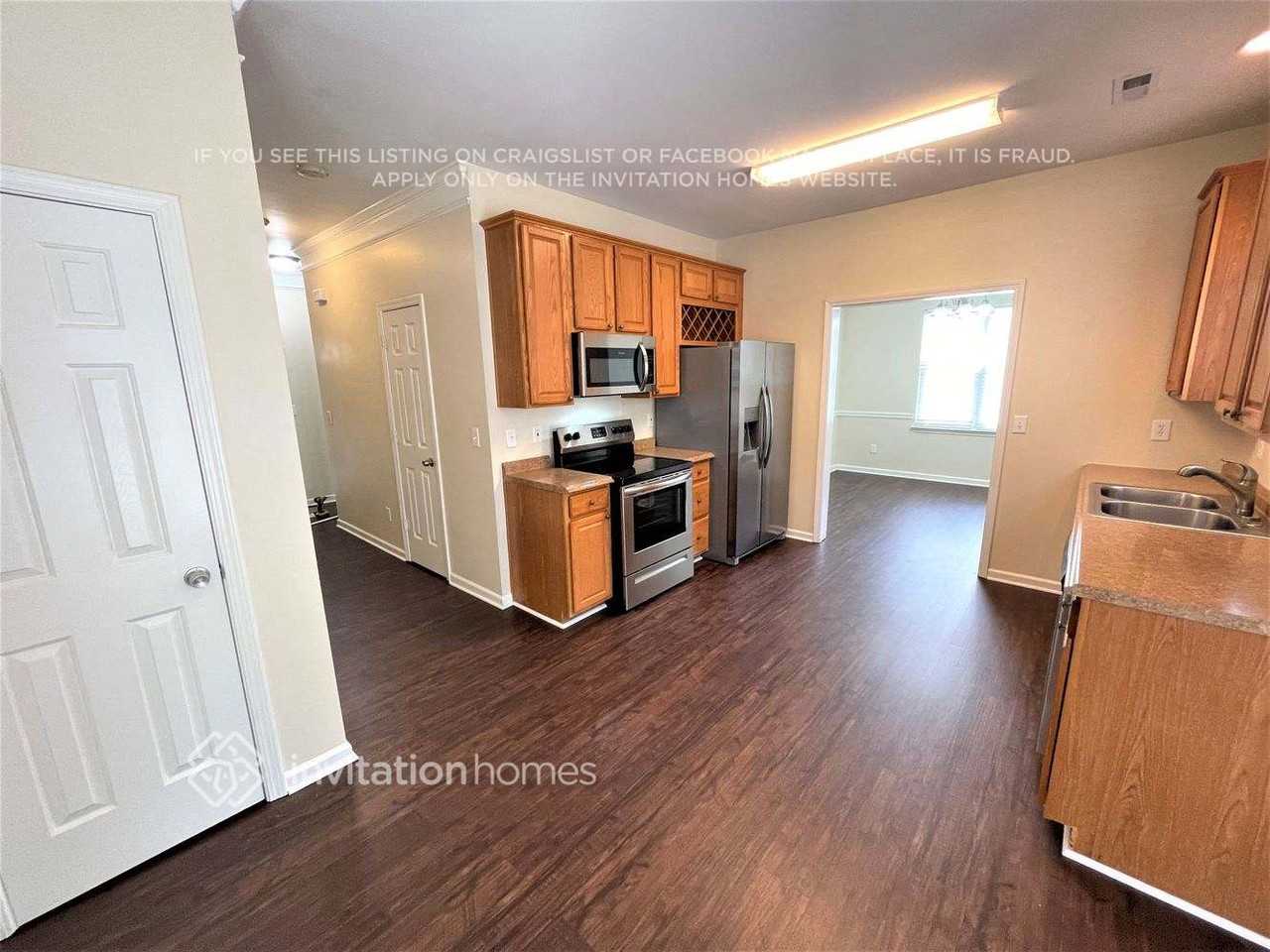 9938 Willow Leaf Ln - Photo 3 of 15