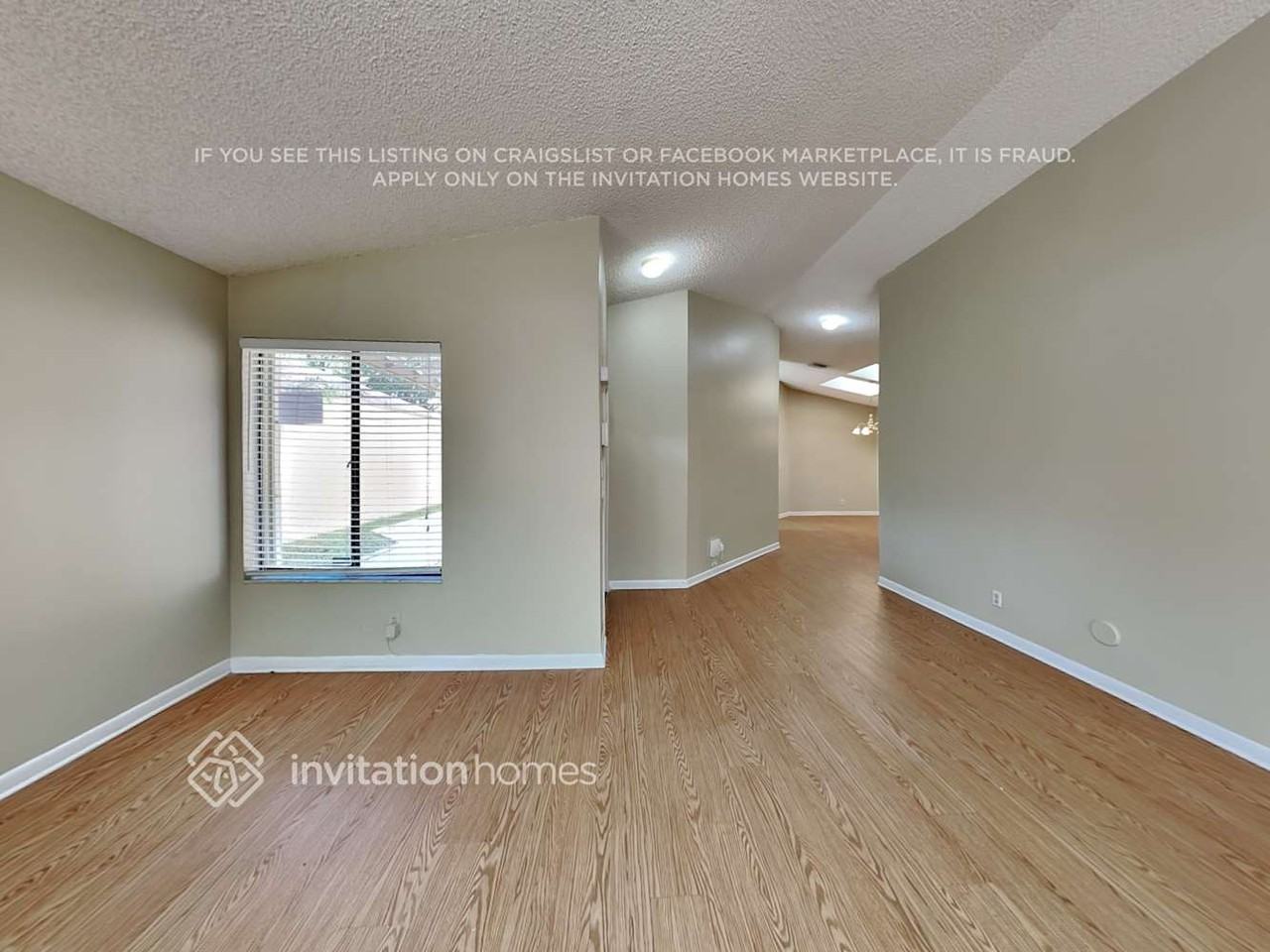 1930 Nw 39th Ave - Photo 4 of 19