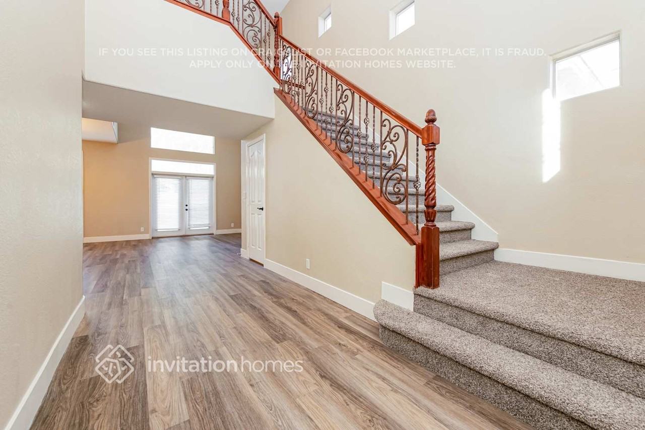 5501 Carnation Meadow St - Photo 4 of 18