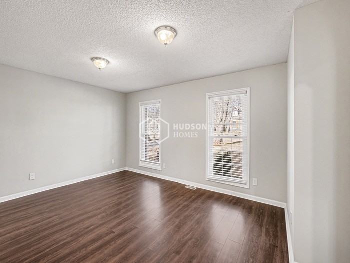 1510 Belle Oaks Dr - Photo 6 of 28