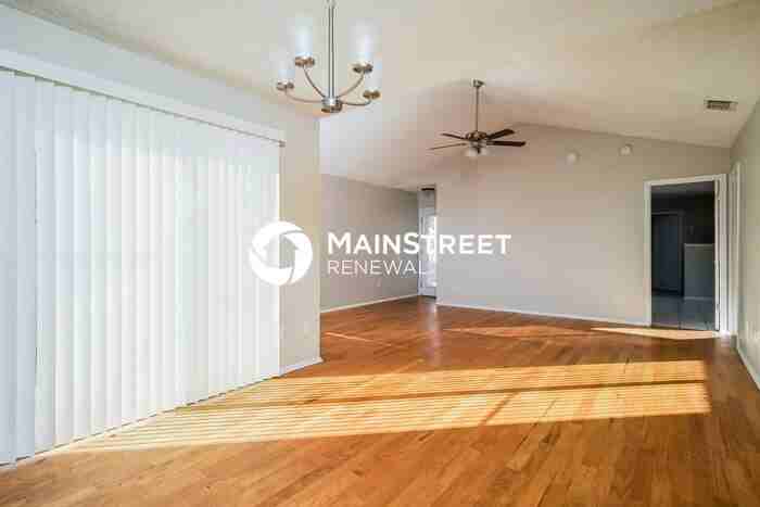 7610 Pacific Heights Cir - Photo 6 of 16