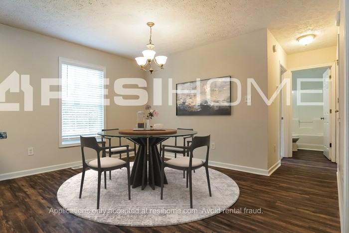 4925 43rd Way N - Photo 4 of 17