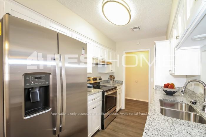 5021 Federal Ct - Photo 3 of 16