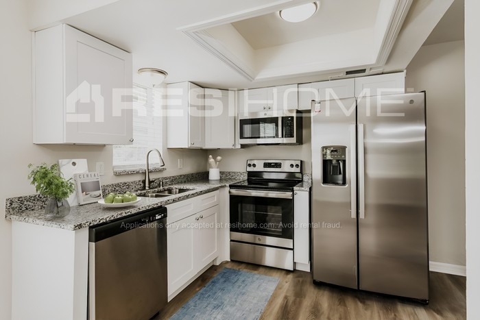 3014 Cumler Ct - Photo 3 of 16