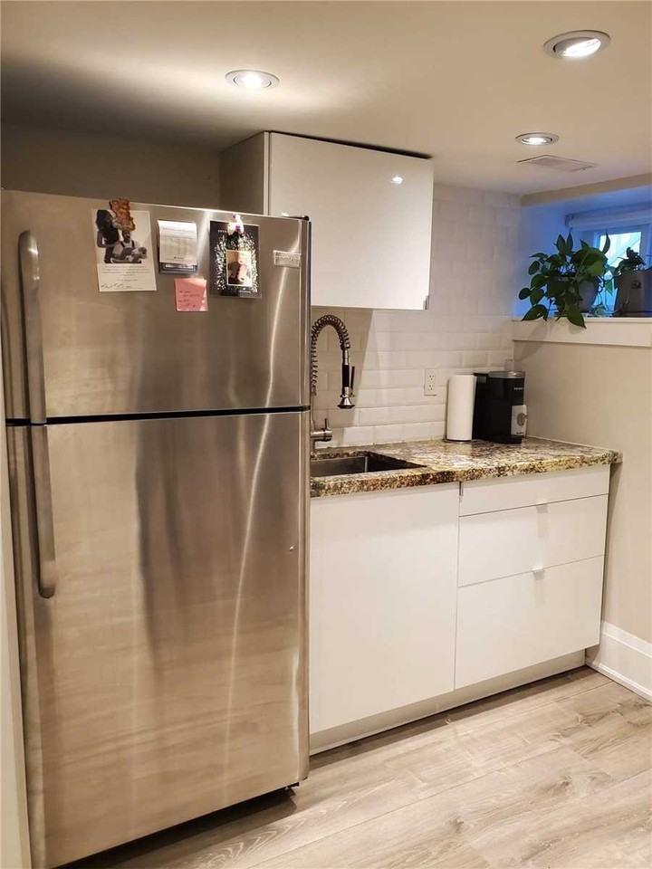 452 Margueretta Street - Photo 7 of 8