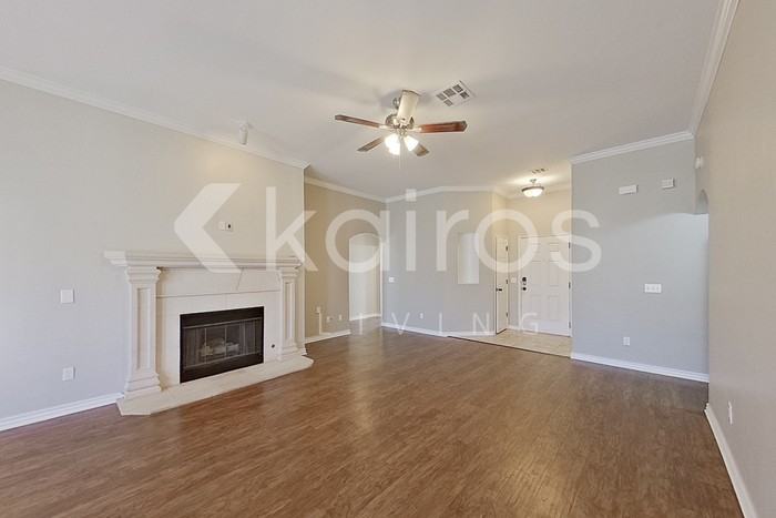 4210 Syracuse St - Photo 4 of 22